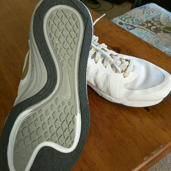 Women's Nike Dual Fusion - Picture 2 of 4