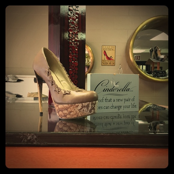 Taupe Stiletto with marble heel - Picture 1 of 1