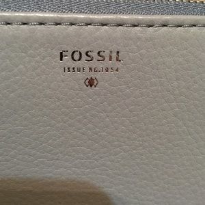 Fossil wallet