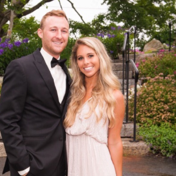 Meet your Posher, Christina - Picture 2 of 3