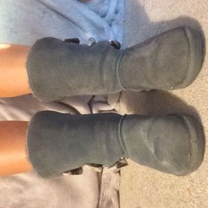 Bearpaw boots