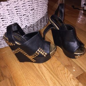 Charolette Rousse wedges