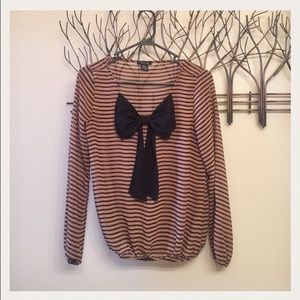 Timing striped blouse with giant bow on it!