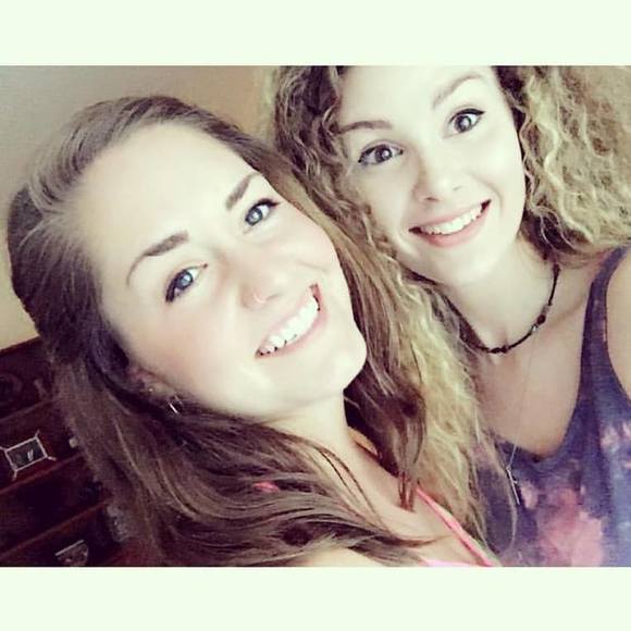 Meet your Posher, Brandy - Picture 1 of 1