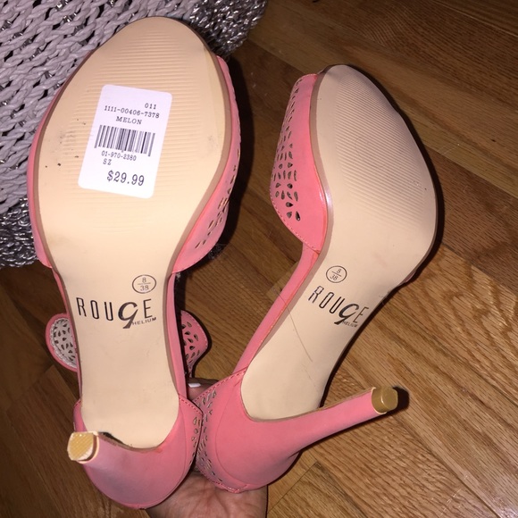 Heels never worn size 8 - Picture 3 of 3