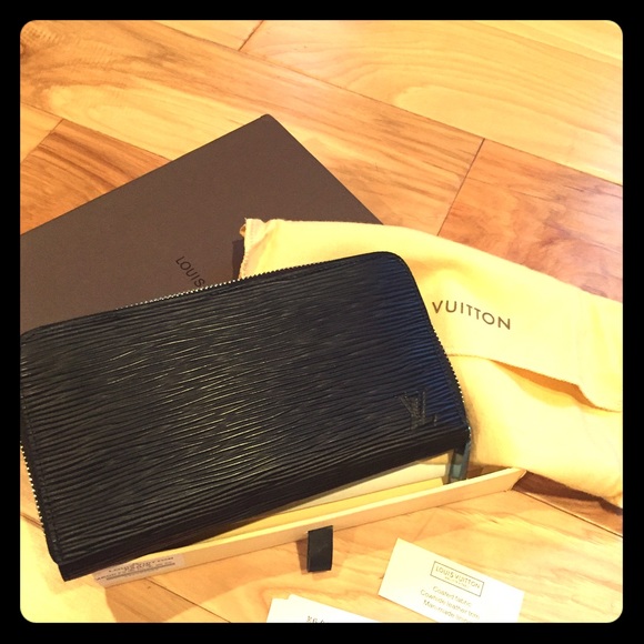 Louis Vuitton Handbags - New black leather Epi wallet
