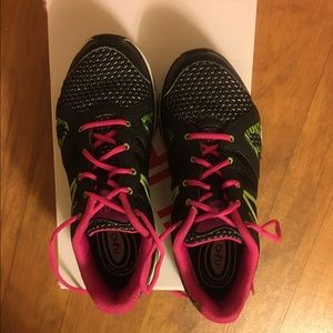 Ryka vida training shoes