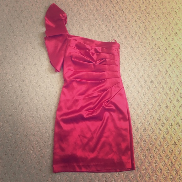Formal red one-shouldered silk bodycon dress - Picture 1 of 4