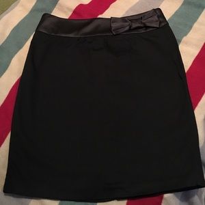 Black Bow Pencil Skirt