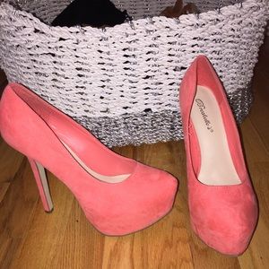 Heels from Windsor with tags