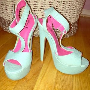 Heels From LF boutique size 8 worn once