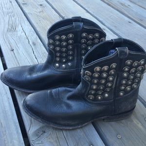 Frye Wyatt Disc short ankle boot