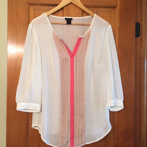 Ann Taylor flowy white blouse - size M