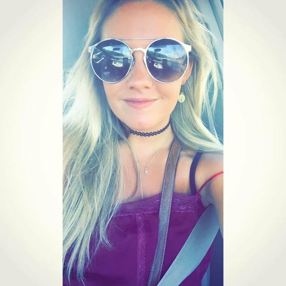 Meet your Posher, Molly