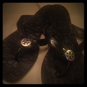 Tory burch black flip flop