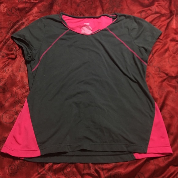 Danskin now workout shirt