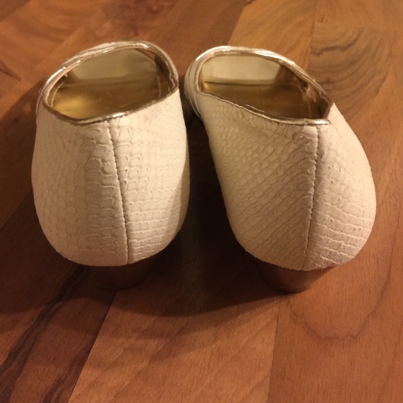 ***Anne Klein***Wedge Shoes - Picture 3 of 4
