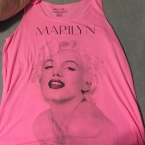 Marilyn tank top