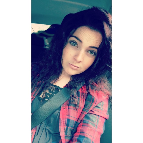 Meet your Posher, Brittney