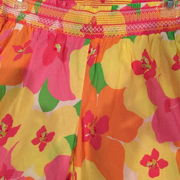 Lilly Pulitzer floral pants - Picture 2 of 4