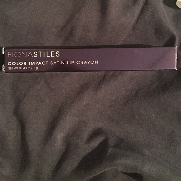 Fiona stiles lip crayon