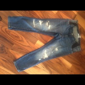 Maternity Liz Lange ankle pant.