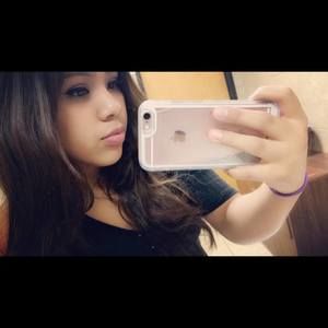 Meet your Posher, Naomi