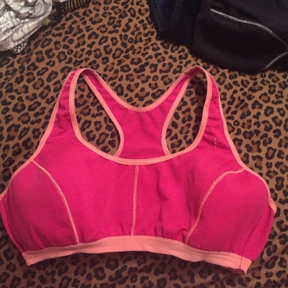 3 sports bras - Picture 2 of 3