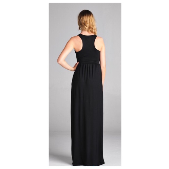 Black Maxi Dress w/ Hidden Pockets. Price Firm - Picture 4 of 4