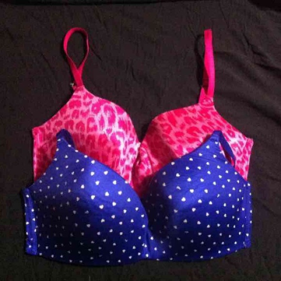 VS Pink V-Neck Push Up Bras