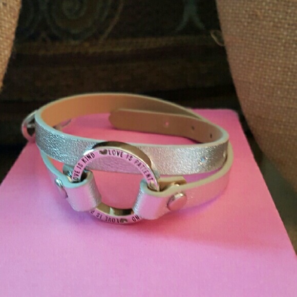 Origami Owl Metallic Silver Genuine Leather Wrap