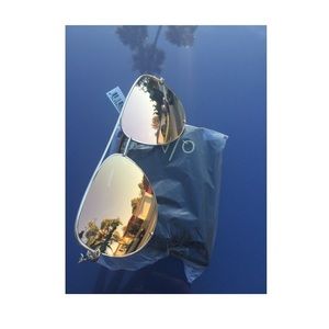Quay Australia x desi high key gold
