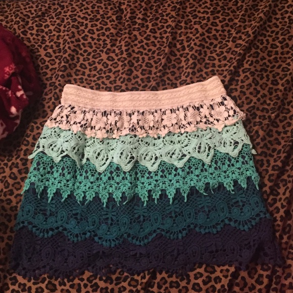 Cute ombre skirt - Picture 1 of 1