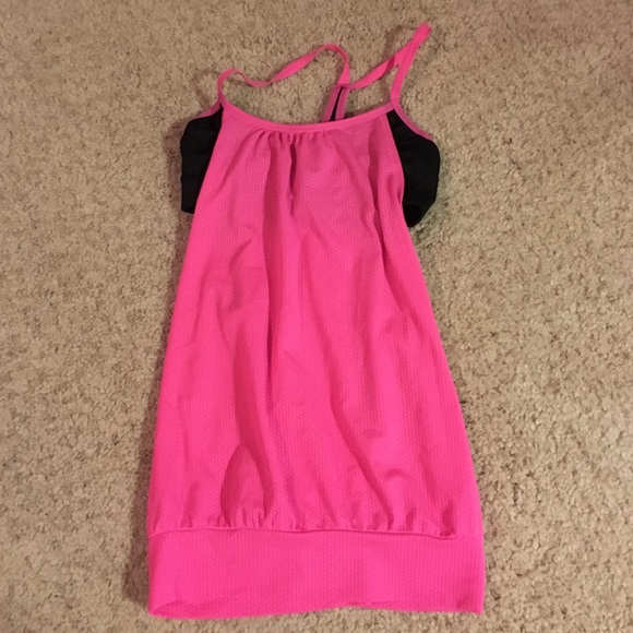 Lightweight tank with bra