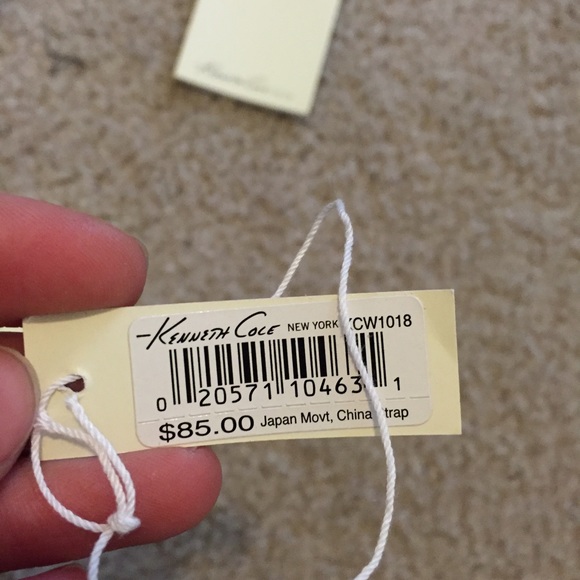 Last chance! NWT men's Kenneth Cole watch - Picture 4 of 4