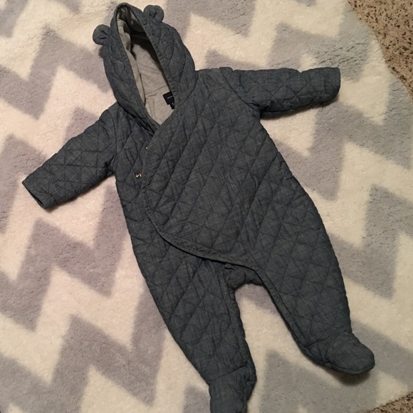 Baby Gap Snowsuit - Picture 2 of 4