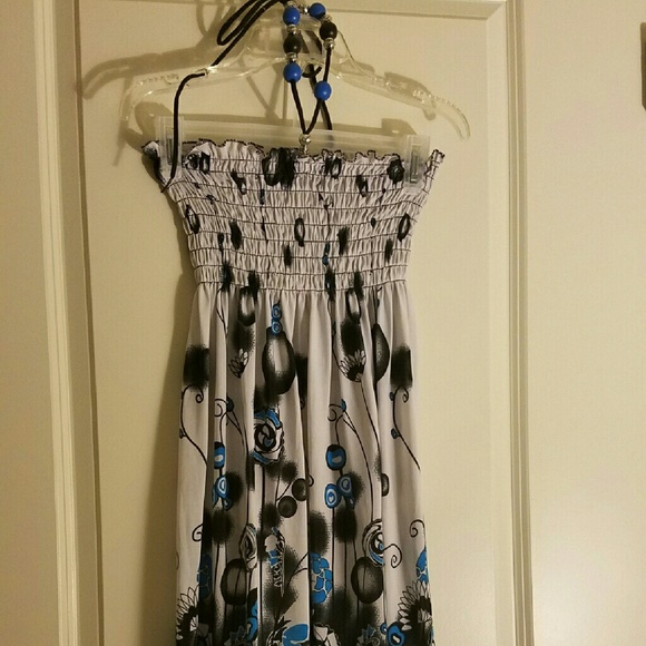 Abstract pattern dress - Picture 1 of 2