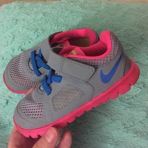 Toddler Nike shoes