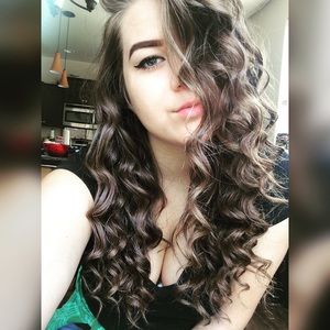 Meet your Posher, Juliet