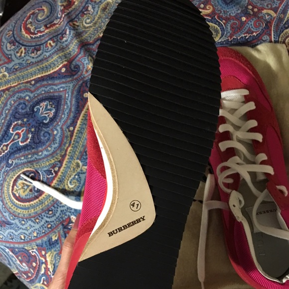 Burberry Sneakers Size 41 never worn