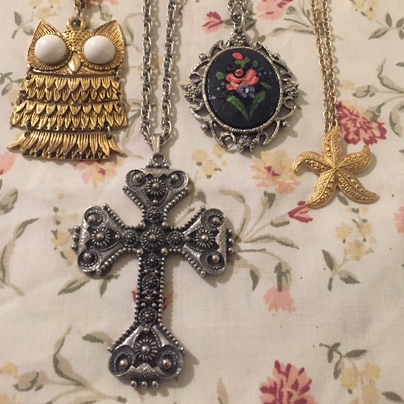 Vintage Necklaces (Set of 4)