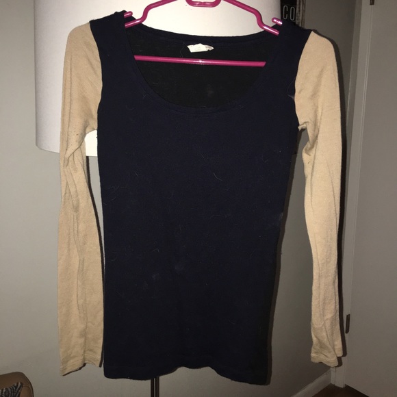 Club Monaco long sleeve wool/ cashmere tshirt