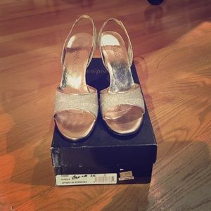 Gold YVES SAINT LAURENT heels