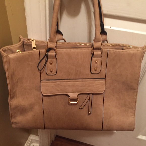 Aldo Purse - Picture 2 of 4