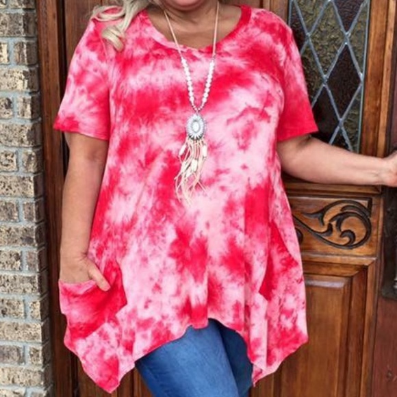 Plus size boutique tie dye top!