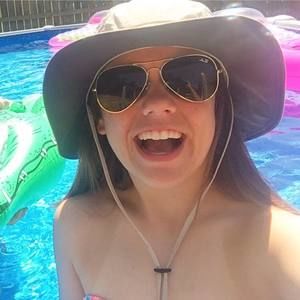 Meet your Posher, Marissa