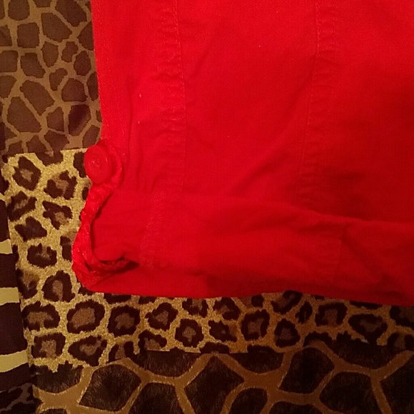 Hot pink cargo shorts - Picture 2 of 3