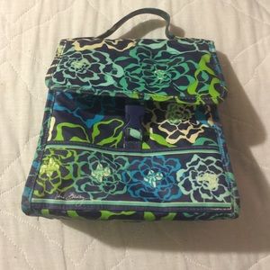 Lunch bag. With shades of blue, green and white!