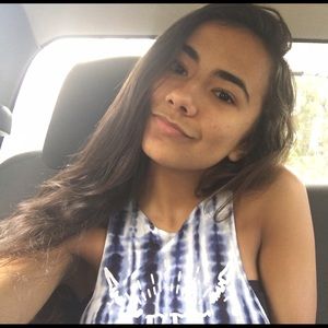 Meet your Posher, Brittney