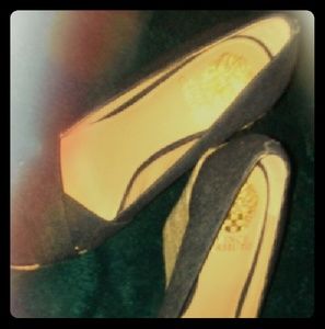 SOLD Vince Camuto Shoe